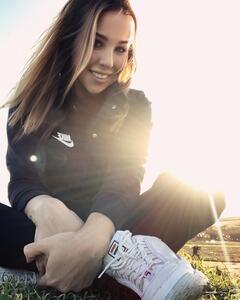 Анна Лежнюк