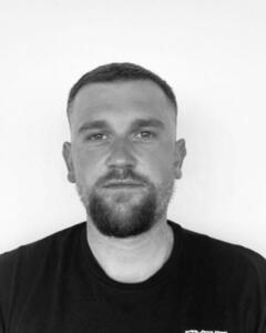 Антон Михайлов
