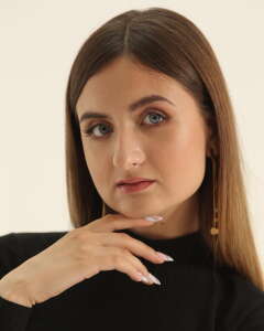 Алина Редозубова