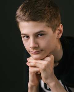 Никита Серов