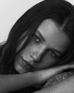 Полина Конова