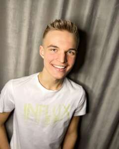 Андрей Потапов