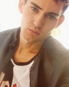 Александр Литвинов