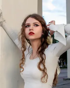 Елена Гончарова