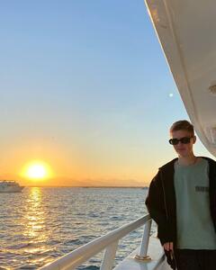 Александр Костиков