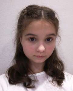 Лиза Ушакова