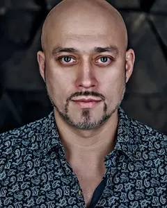Алексей Иванов