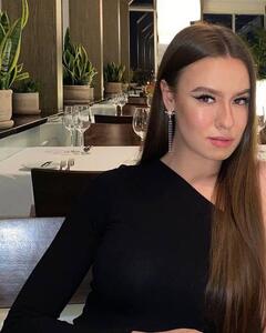 Елена Арефьева