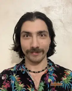 Александр Царикаев