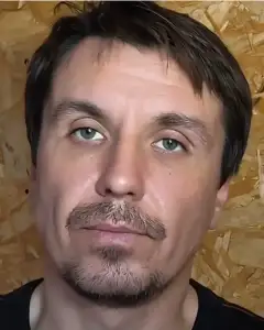 Оскар Савельев