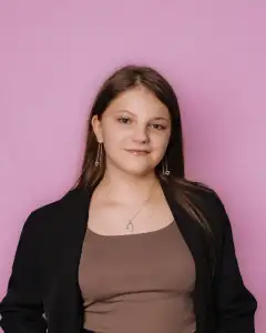 Алёна Колосова