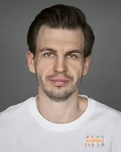 Олег Казаков