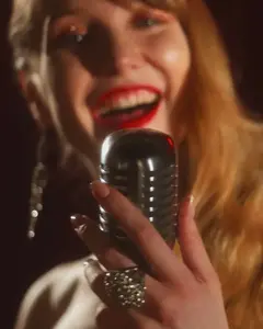 Анна Гашнева