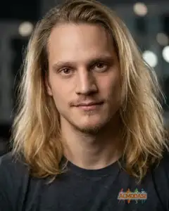 Егор Наумов