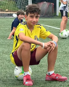 Давид Акопян