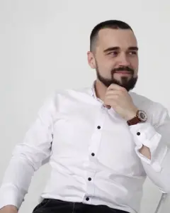 Олег Безверхий