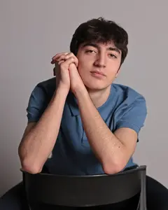 Амир Исломов