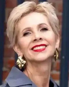 Елена Ратникова