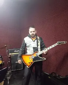 Александр Минин
