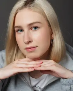 Алина Амосова