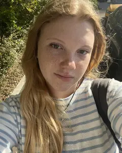 Полина Власова