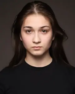Ева Середнякова