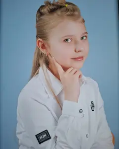 Карина Леонова