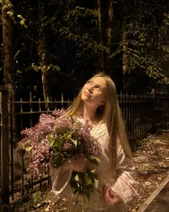 Алёна Безверхова