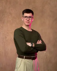 Артём Гребенников