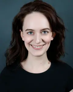 Алёна Паздникова