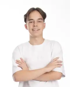 Арсений Глухов