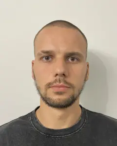 Денис Суханов
