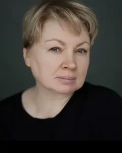 Плена Ломтева