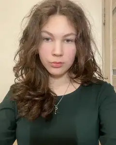 Алиса Серикова