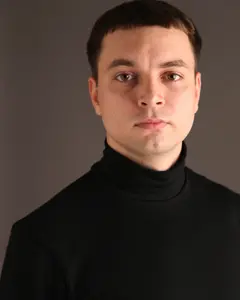 Александр Леонов