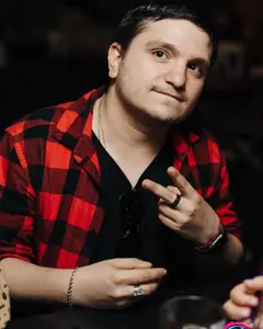 Сет Минасян