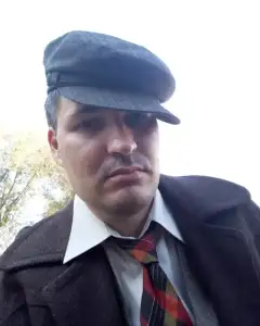 Андрей Романов