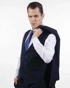 Антон Емельянов-Молчанов