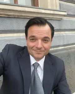 Дмитрий Прада