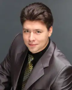 Виктор Елизаров