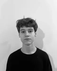 Арсений Бугров