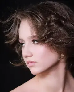 Полина Ларина