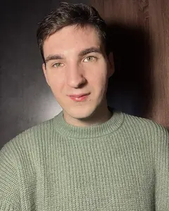 Илья Жидков