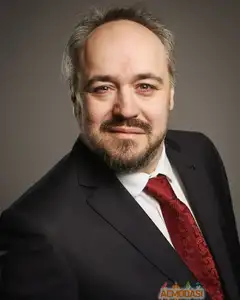 Илья Ивахнов