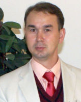 Рустам Елмуратов