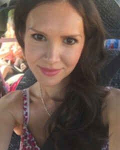 Елена Любомирова