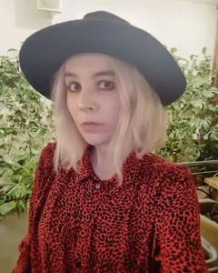Виктория 