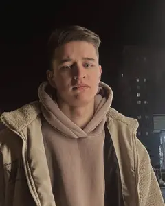 Алишер Сафаров