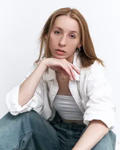 Анастасия Тесемникова