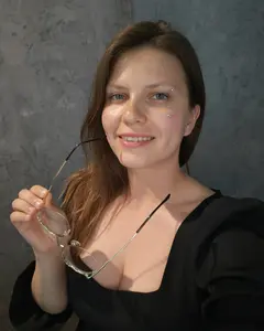 Карина Искра